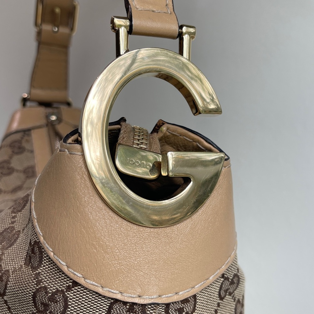 Gucci Charlotte Shoulder Bag - Picture 2 of 16